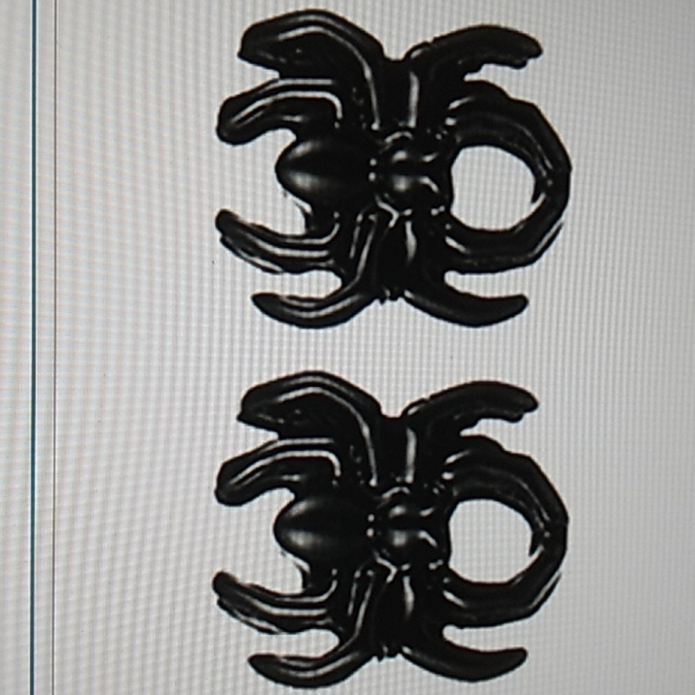 Spider Halloween Earrings in Black Enamal .4 inchs long.